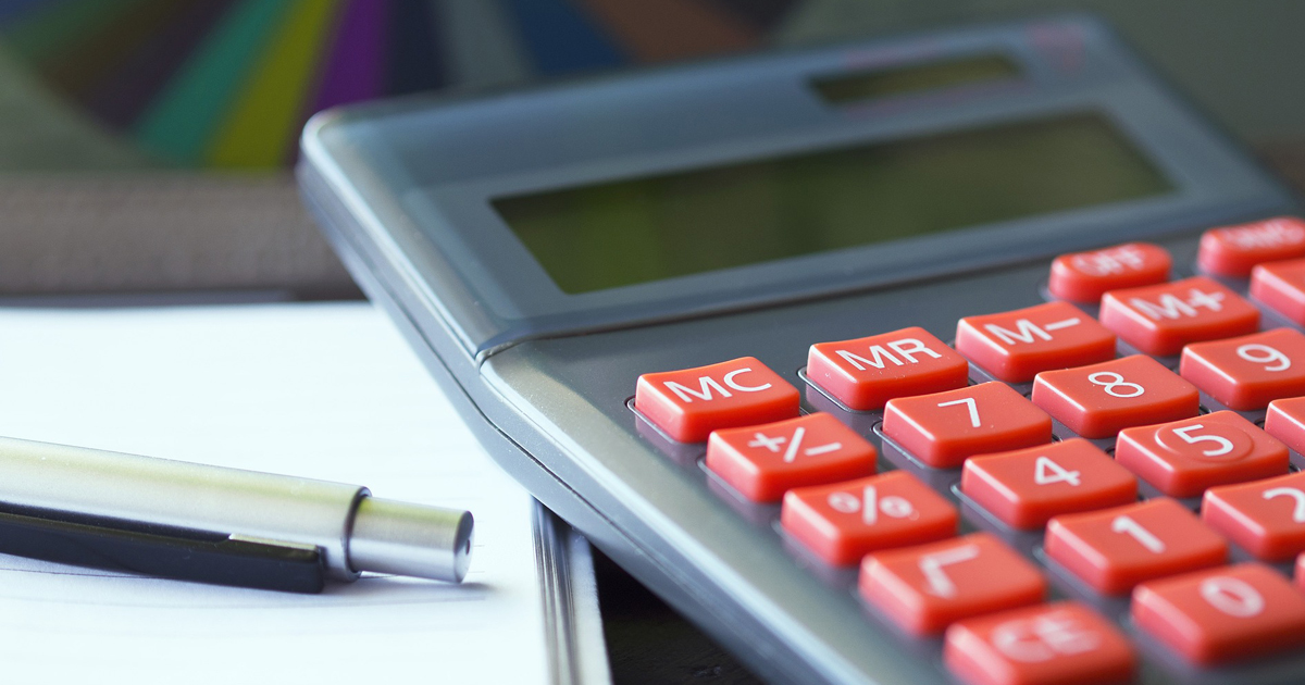 1800€ brutos a netos. Fotografía de Edar, Pixabay.